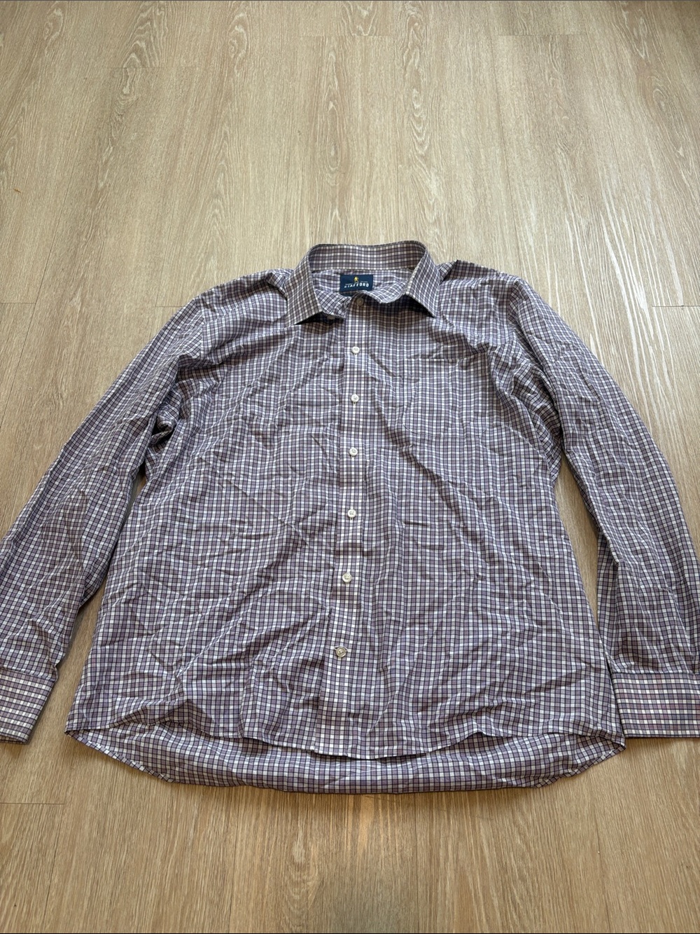 Stafford Men's purple and White Checked Long-Sleeve Button-Down Shirt